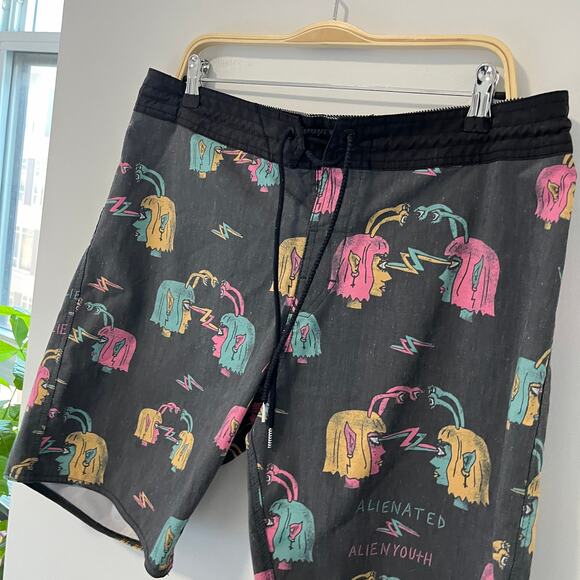 Volcom Alienated Stoney Swim Trunks Size 36 - Picture 4 of 5